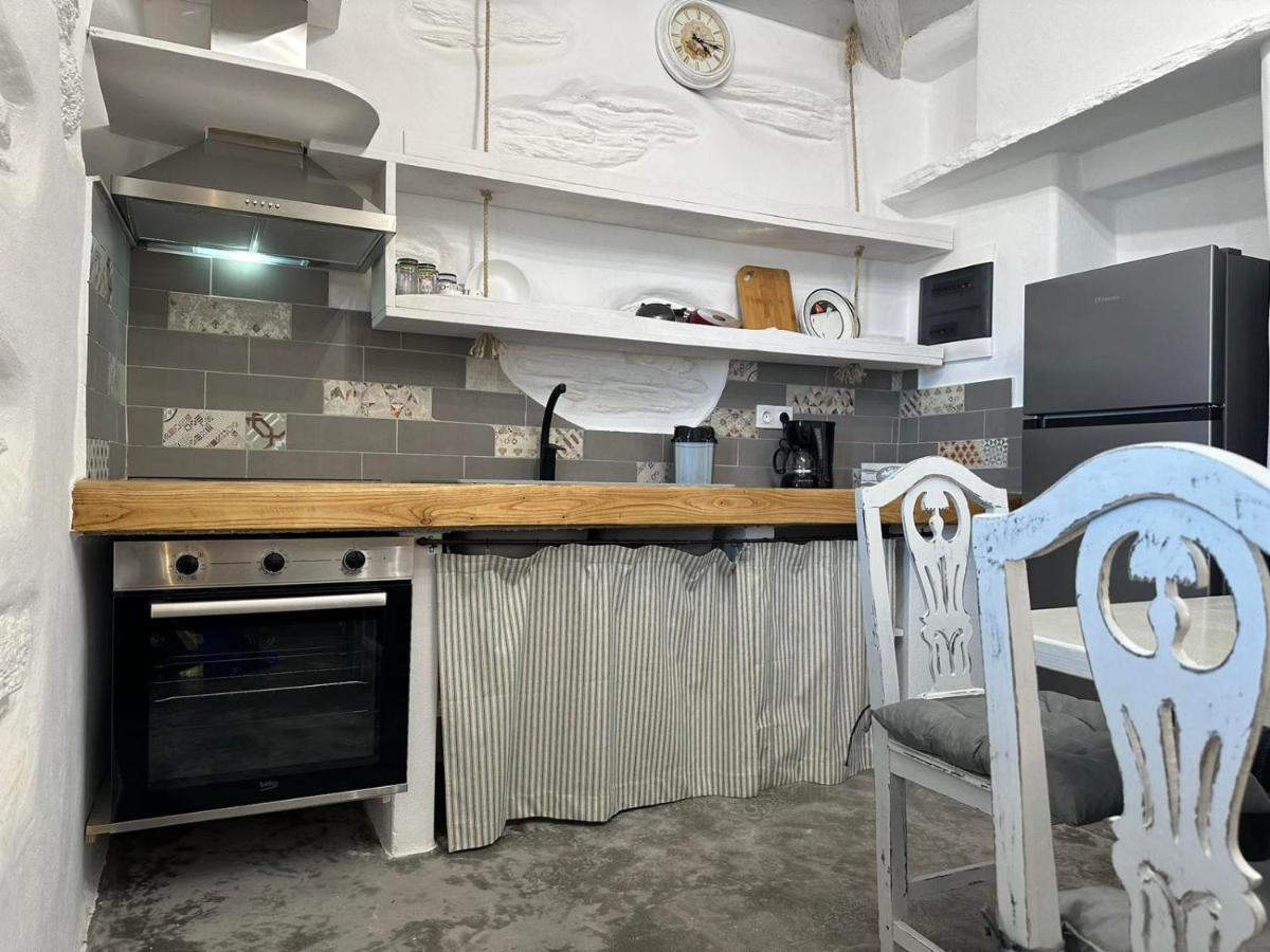 Richie'S Sea View Romantic Residences Ipsila Экстерьер фото